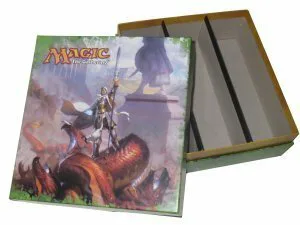 Theros: Empty Holiday Gift Box